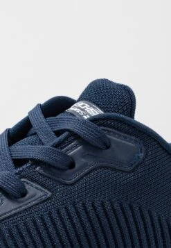 Bobs Squad - Sneakers Laag - Navy -Geselecteerde Modieuze Dameskledingwinkels 0f67bc2d71d74ac2a4dab37939208f2d