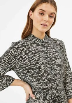 Minimum Norri - Blousejurk - Beige -Geselecteerde Modieuze Dameskledingwinkels 11ad3a2302be49b3b79f4e5f250e57d3