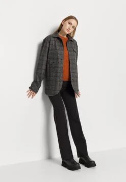 DRYKORN Broek - Schwarz -Geselecteerde Modieuze Dameskledingwinkels 149a58090da34a9d893d7fd19ad4d875