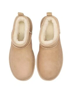 Ugg Classic Ultra Mini - Korte Laarzen - Sand 8 Ugg Classic Ultra Mini - Korte Laarzen - Sand -Geselecteerde Modieuze Dameskledingwinkels 1826c32839c3473fa3bee377986c5b86