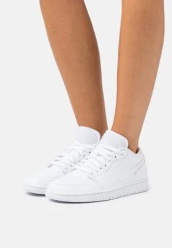 Wmns Air Jordan 1 Low 365 - Sneakers Laag - White