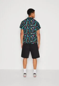 Kaotiko Shirt Bel Air Unisex - Overhemdblouse - Turquesa 8 Kaotiko Shirt Bel Air Unisex - Overhemdblouse - Turquesa -Geselecteerde Modieuze Dameskledingwinkels 2a98942af8c5452d99bc5b76dad8954e