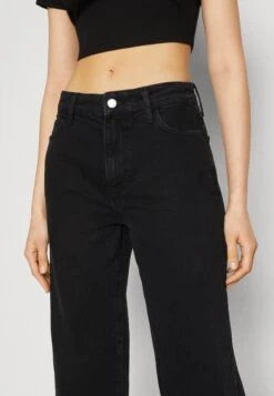 Even&Odd Relaxed Fit Jeans - Black Denim -Geselecteerde Modieuze Dameskledingwinkels 2ef901ef29f04a79a0a0972e34302e2e