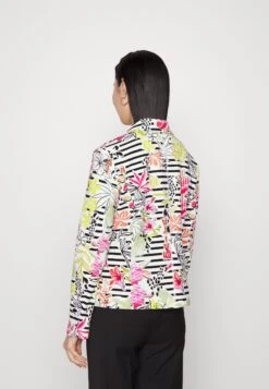 MARC CAIN Blazer - Light Limeade -Geselecteerde Modieuze Dameskledingwinkels 337589d2fd444a02a89c7570d883770d