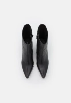 Jeffrey Campbell Walton - Cowboy-/Bikerlaarsjes - Black -Geselecteerde Modieuze Dameskledingwinkels 40b7c2b7fd2041189a47bba59c125dd5