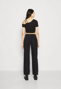 Even&Odd Relaxed Fit Jeans - Black Denim -Geselecteerde Modieuze Dameskledingwinkels 491db932c5c843bba417027e9da58a24