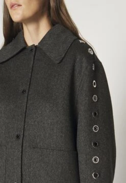 Sandro Oversize Double Face Coat With Eyelet - Halflange Jas - Gris Foncé -Geselecteerde Modieuze Dameskledingwinkels 4979a1a26384441081c4615dce6089ac