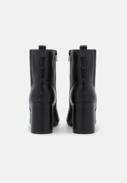 Anna Field Korte Laarzen - Black -Geselecteerde Modieuze Dameskledingwinkels 5d2d432fbb5944eab4f8cbec25e459e2