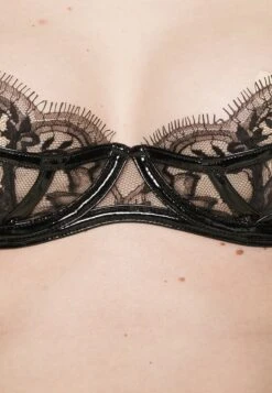 AGENT PROVOCATEUR Alyss - Beugel Bh - Black -Geselecteerde Modieuze Dameskledingwinkels 63a1aa813a8849818f1a467e53f48659