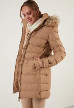 LELA Regular Fit - Winterjas - Camel -Geselecteerde Modieuze Dameskledingwinkels 65e5474a46574fcfb2ed6459accf61fb