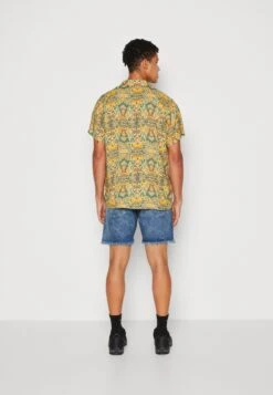 Kaotiko Shirt Jordania Unisex - Overhemdblouse - Mustard -Geselecteerde Modieuze Dameskledingwinkels 69b09e957bd141f38c758deb319b3dbf