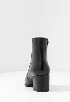 Anna Field Leather - Korte Laarzen - Black -Geselecteerde Modieuze Dameskledingwinkels 728bd49fd0604d5f9c7b683a8852520a