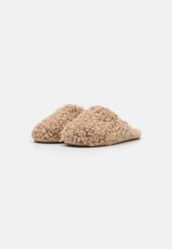 Ugg Maxi Curly Slide - Pantoffels - Sand -Geselecteerde Modieuze Dameskledingwinkels 78ba8cb5354e4d749fce1bcfc355f5ff