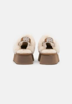 Ugg Funkette - Pantoffels - Chestnut -Geselecteerde Modieuze Dameskledingwinkels 8558314d6725466c93610e1fcaf3c85e