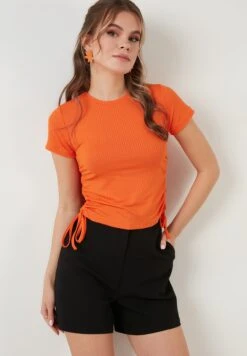 LELA Slim Fit - Blouse - Orange Color -Geselecteerde Modieuze Dameskledingwinkels 8fdb5422a4454595959922540a273b4f