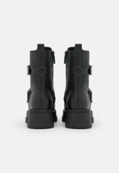 Tamaris Cowboy-/Bikerlaarsjes - Black 9 Tamaris Cowboy-/Bikerlaarsjes - Black -Geselecteerde Modieuze Dameskledingwinkels 98317ba0cc88463b906d147c6be599e9