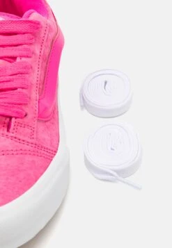 Vans Knu Skool Unisex - Skateschoenen - Pink Glow -Geselecteerde Modieuze Dameskledingwinkels a59914d850ec4203990fc5f6b9449100