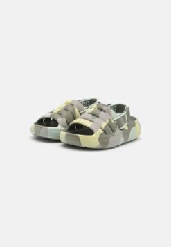 Ugg Sport Yeah Camopop - Sandalen - Moss Green -Geselecteerde Modieuze Dameskledingwinkels a62d21f623ed4ff7b760b41976672ff9