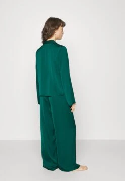 Anna Field Gift Box Pj Set - Pyjama - Green -Geselecteerde Modieuze Dameskledingwinkels a667a230e1e0450db65306711a2d6272