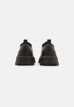 YOURTURN Unisex - Veterschoenen - Black 8 YOURTURN Unisex - Veterschoenen - Black -Geselecteerde Modieuze Dameskledingwinkels aaae83047a954d1aab81392769433db6