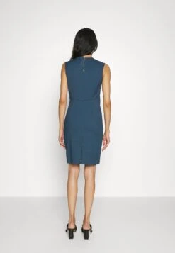 Patrizia Pepe Abito Dress - Etui-Jurk - Petrol Blue -Geselecteerde Modieuze Dameskledingwinkels aed7c1a9ea1b46cc8b23015742a8cd10