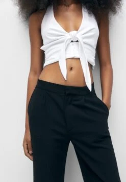 PULL & BEAR Broek - Black -Geselecteerde Modieuze Dameskledingwinkels b66a865ad9e7485d944c94c5ba9d6f45