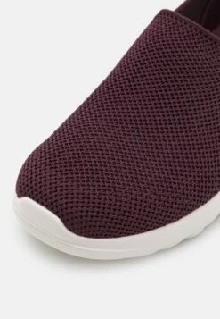Go Walk Trainers - Sportieve Wandelschoenen - Burgundy 11 Go Walk Trainers - Sportieve Wandelschoenen - Burgundy -Geselecteerde Modieuze Dameskledingwinkels c7a8da67954a4cab9d20e7a48e727258