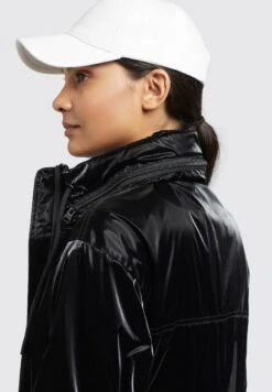 Khujo Marthe - Regenjas - Schwarz -Geselecteerde Modieuze Dameskledingwinkels d1c508bd182c4afeaf5acfea5d64a3cd