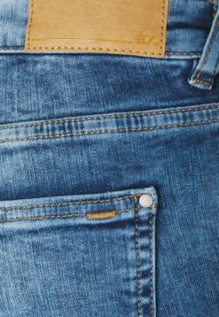 Edc By Esprit Capri - Jeansshort - Blue Denim -Geselecteerde Modieuze Dameskledingwinkels d3a8f404df334f0f9c454e60c73e4579