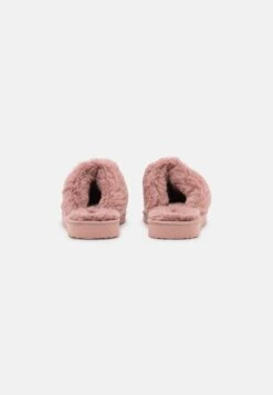 Even&Odd Pantoffels - Pink -Geselecteerde Modieuze Dameskledingwinkels ddbb99b12dfa4b7dbeb3d9b90475a59a