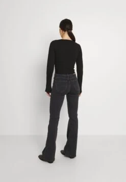 Lee Breese - Flared Jeans - Washed Black -Geselecteerde Modieuze Dameskledingwinkels e07b97bc2fcf4cf2a995c3fd94e1d165