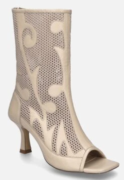 Gerry Weber Civita 09 - Cowboy-/Bikerlaarsjes - Creme -Geselecteerde Modieuze Dameskledingwinkels e15cc3e42a9c43648bad0e72808509b3