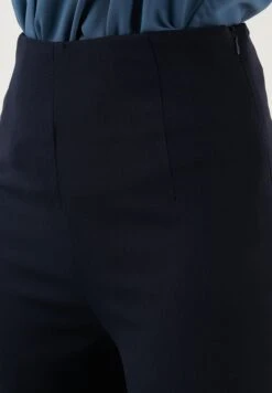 LELA Broek - Dark Blue -Geselecteerde Modieuze Dameskledingwinkels e802e0f282884b0ea9ad88ac082941a6