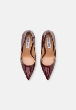 Steve Madden Klassy - Klassieke Pumps - Bordeaux -Geselecteerde Modieuze Dameskledingwinkels e920970fb7e6434d886ebca5379fd072