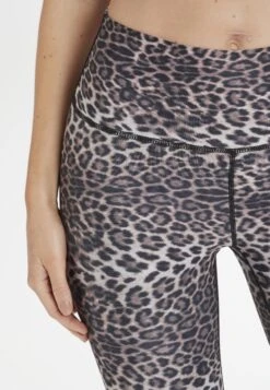 Endurance Legging - Print -Geselecteerde Modieuze Dameskledingwinkels eb8b4b9208e841f38b041cfff56efdd3