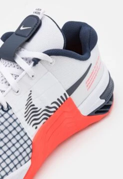 Nike Performance Metcon 8 Unisex - Trainingsschoen - White/Obsidian/Bright Crimson -Geselecteerde Modieuze Dameskledingwinkels ee6ac51fbbeb41c7ba2d141a5ca6a062