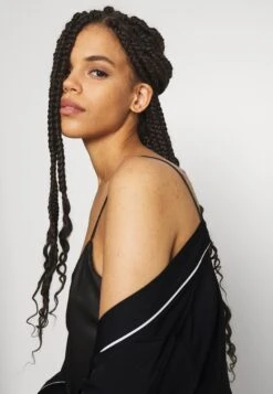 Anna Field Amanda Satin Dressing Gown - Badjas - Black -Geselecteerde Modieuze Dameskledingwinkels eed1478cfddd45b9a2232895a3abc79a