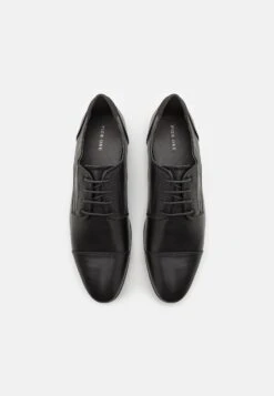 Pier One Sportieve Veterschoenen - Black -Geselecteerde Modieuze Dameskledingwinkels ef0fc401d5e2487cad1a6e410a288702