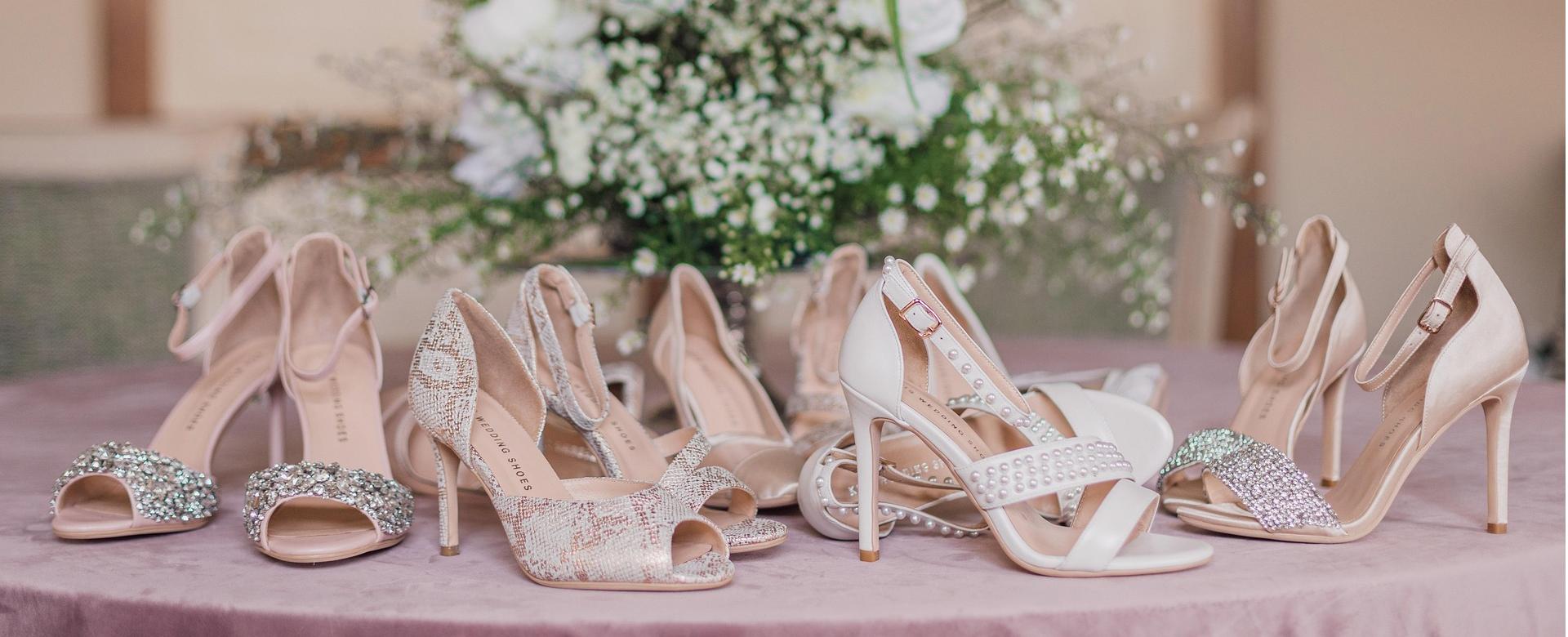 Geselecteerde Modieuze Dameskledingwinkels -Geselecteerde Modieuze Dameskledingwinkels shoes 5582979 1920